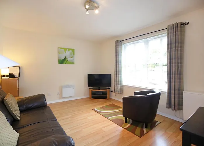 Edinburgh Palace Apartment